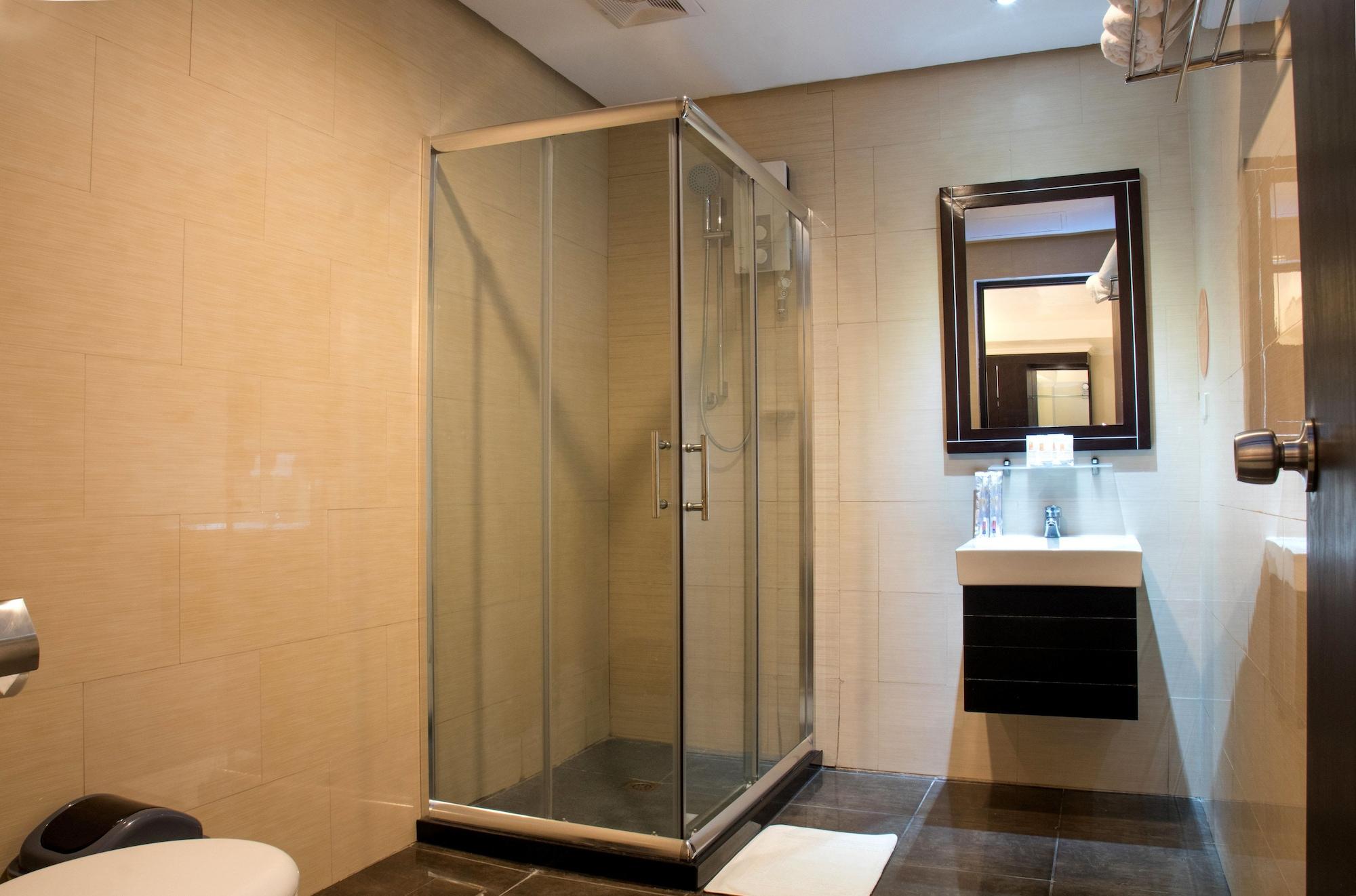 M Citi Suites Cebu Eksteriør billede