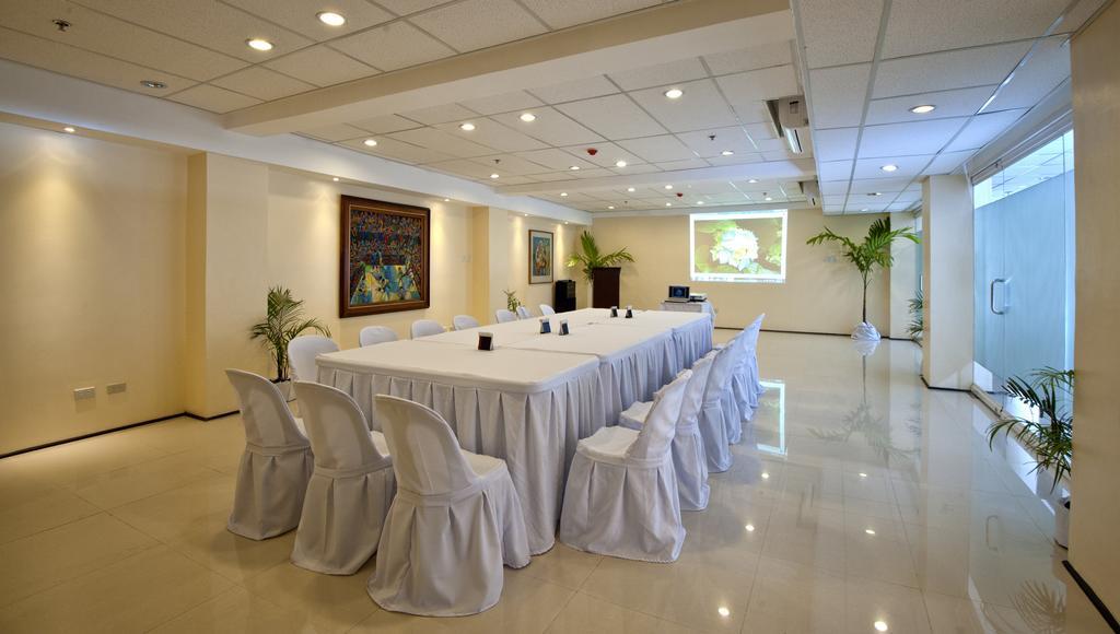 M Citi Suites Cebu Eksteriør billede