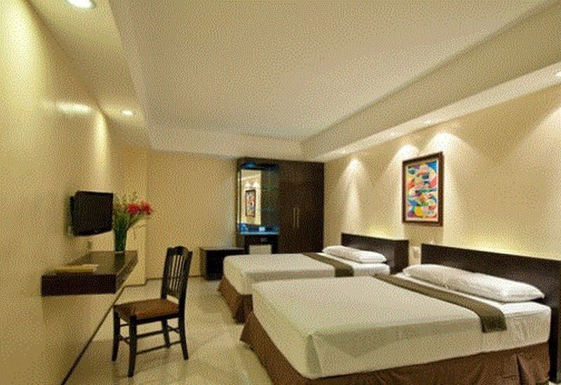 M Citi Suites Cebu Eksteriør billede