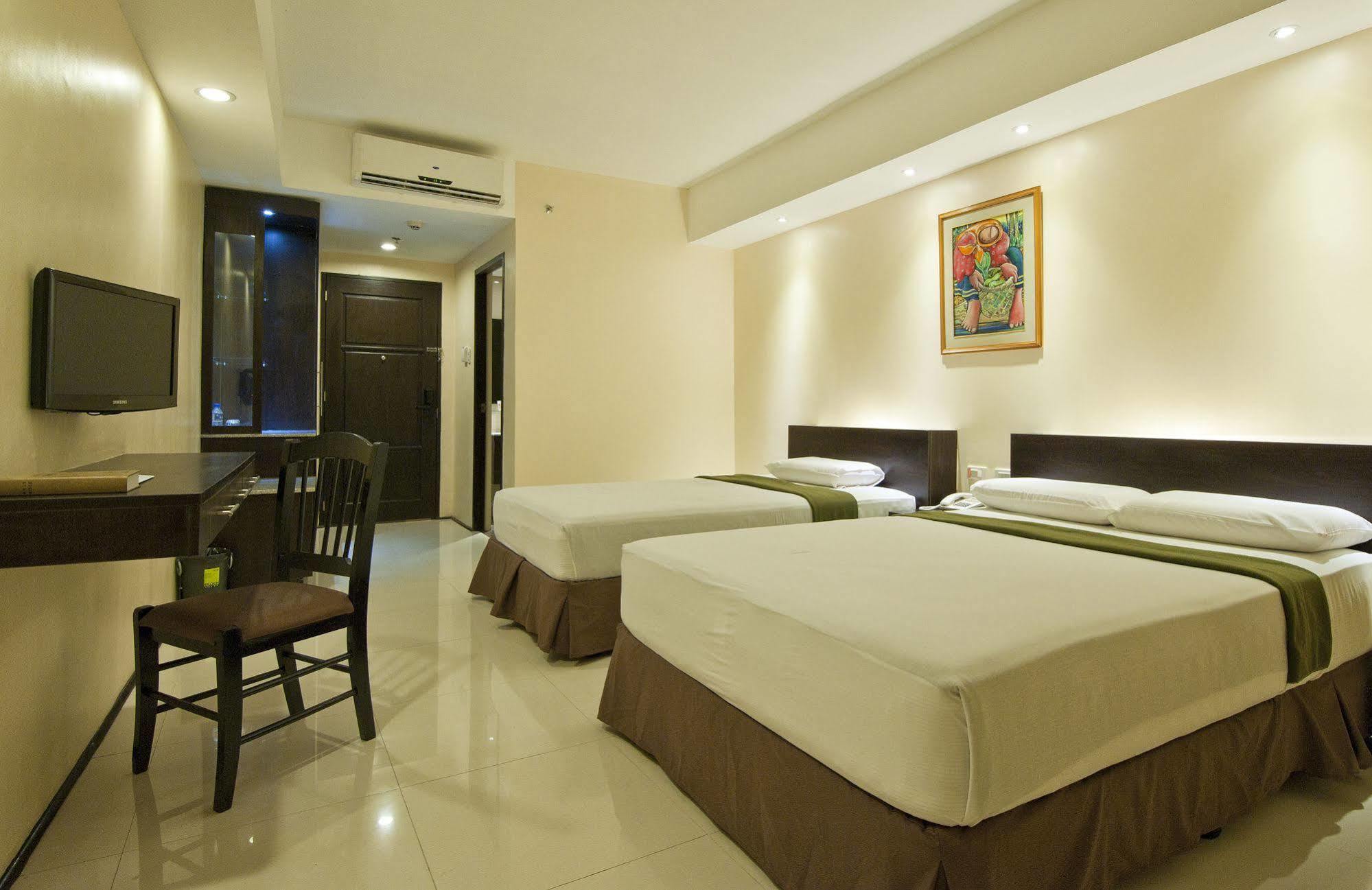 M Citi Suites Cebu Eksteriør billede