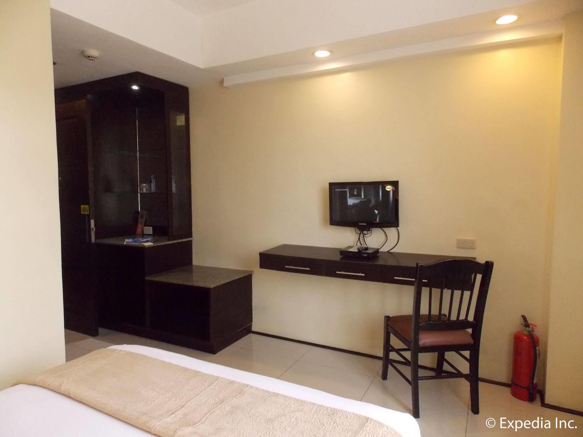 M Citi Suites Cebu Eksteriør billede
