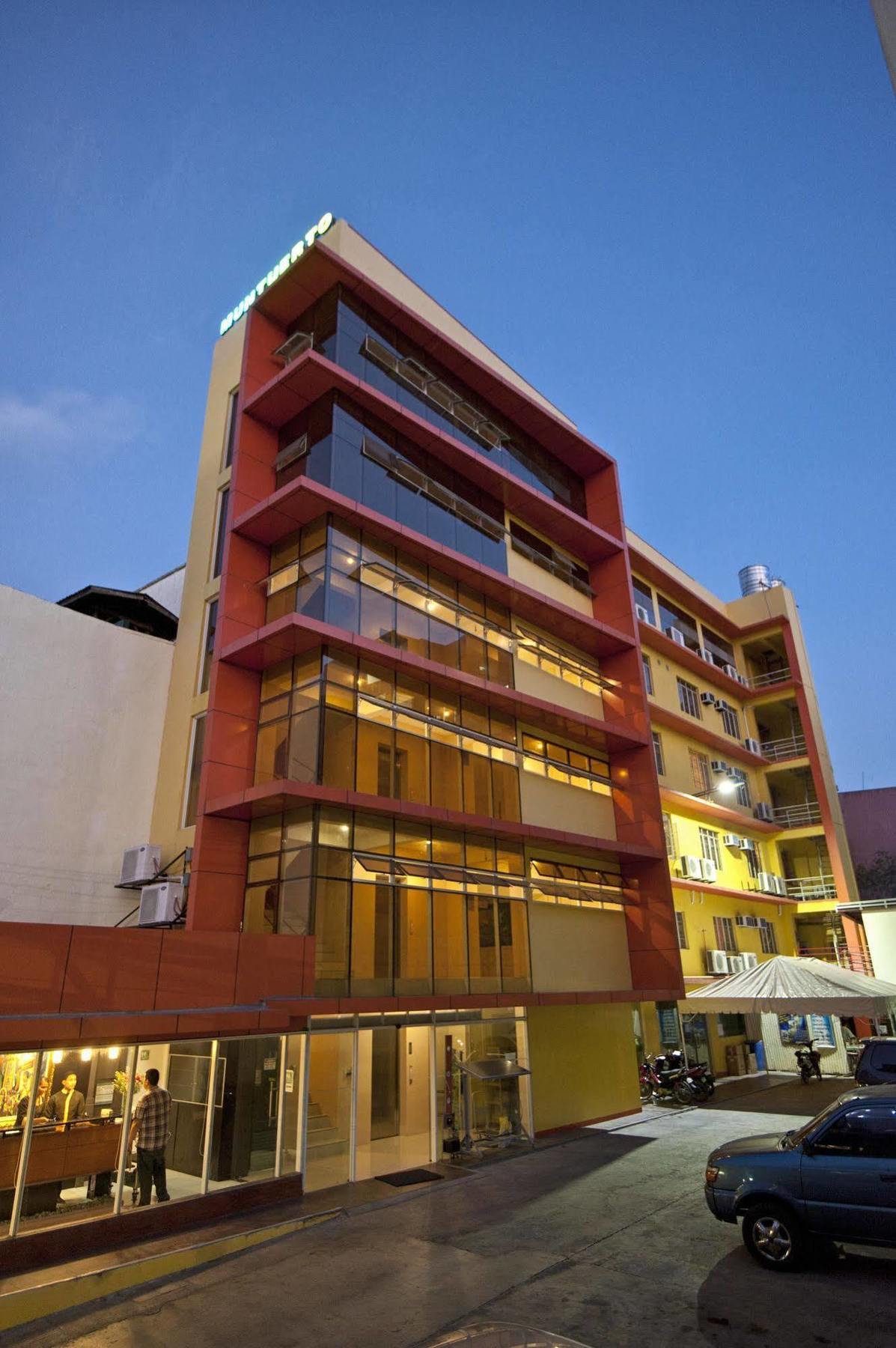 M Citi Suites Cebu Eksteriør billede