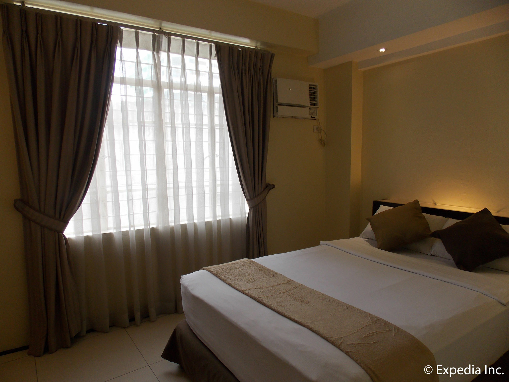 M Citi Suites Cebu Eksteriør billede